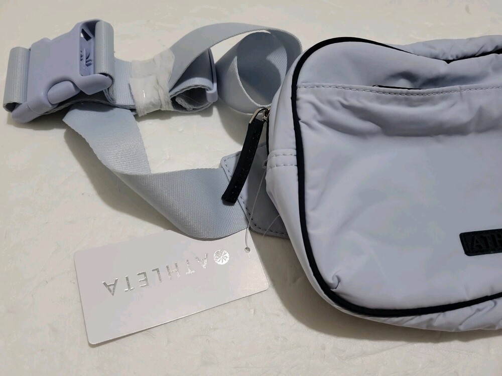 NWT Athleta All About Tipping Large Belt Bag Light Blue Purse Crossbody - Picture 3 of 10